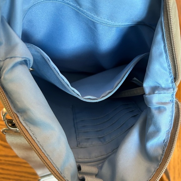 Baggallini 3 Front Zip Pocket Tan/Taupe Crossbody Bag with Light Blue Lining - Picture 2 of 11